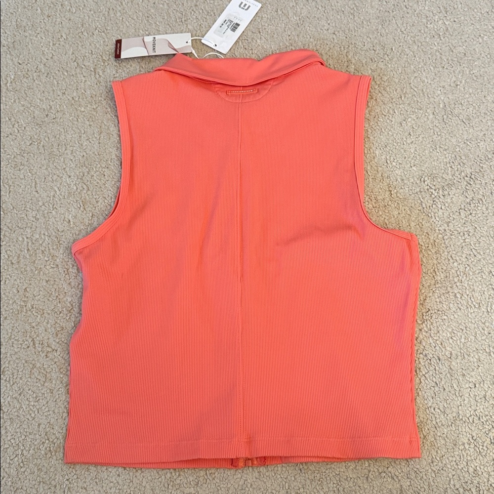 TravisMathew Women's Midline MoveKnit Sleeveless Golf Polo - L - Picture 4 of 5